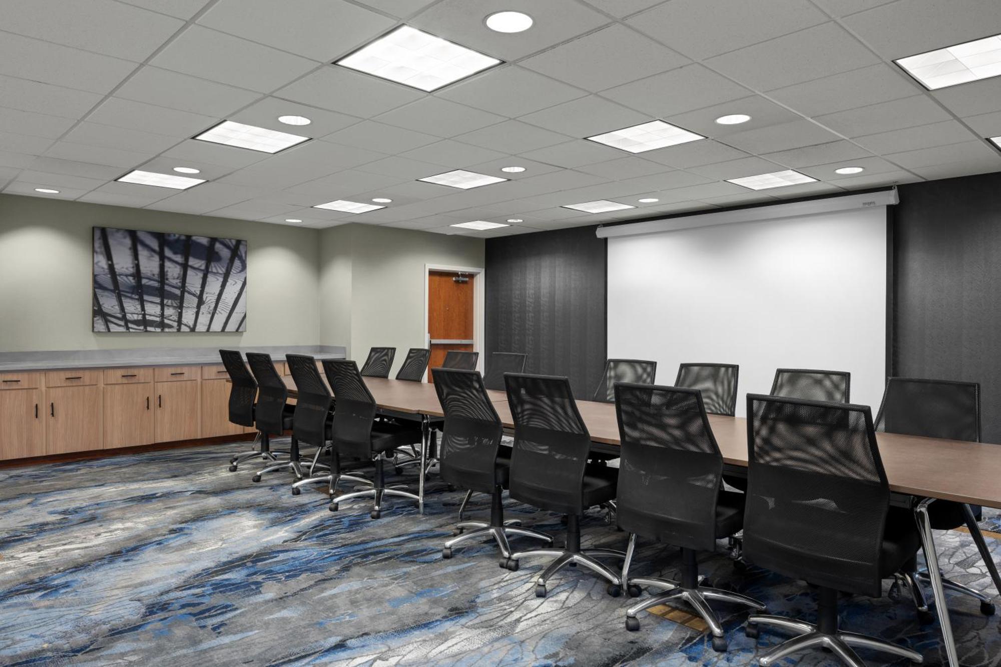 Fairfield By Marriott & North 3* Helena
