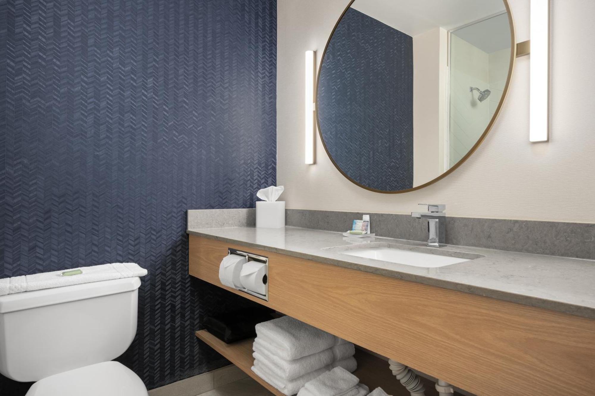 Hotel Fairfield By Marriott & North 3*