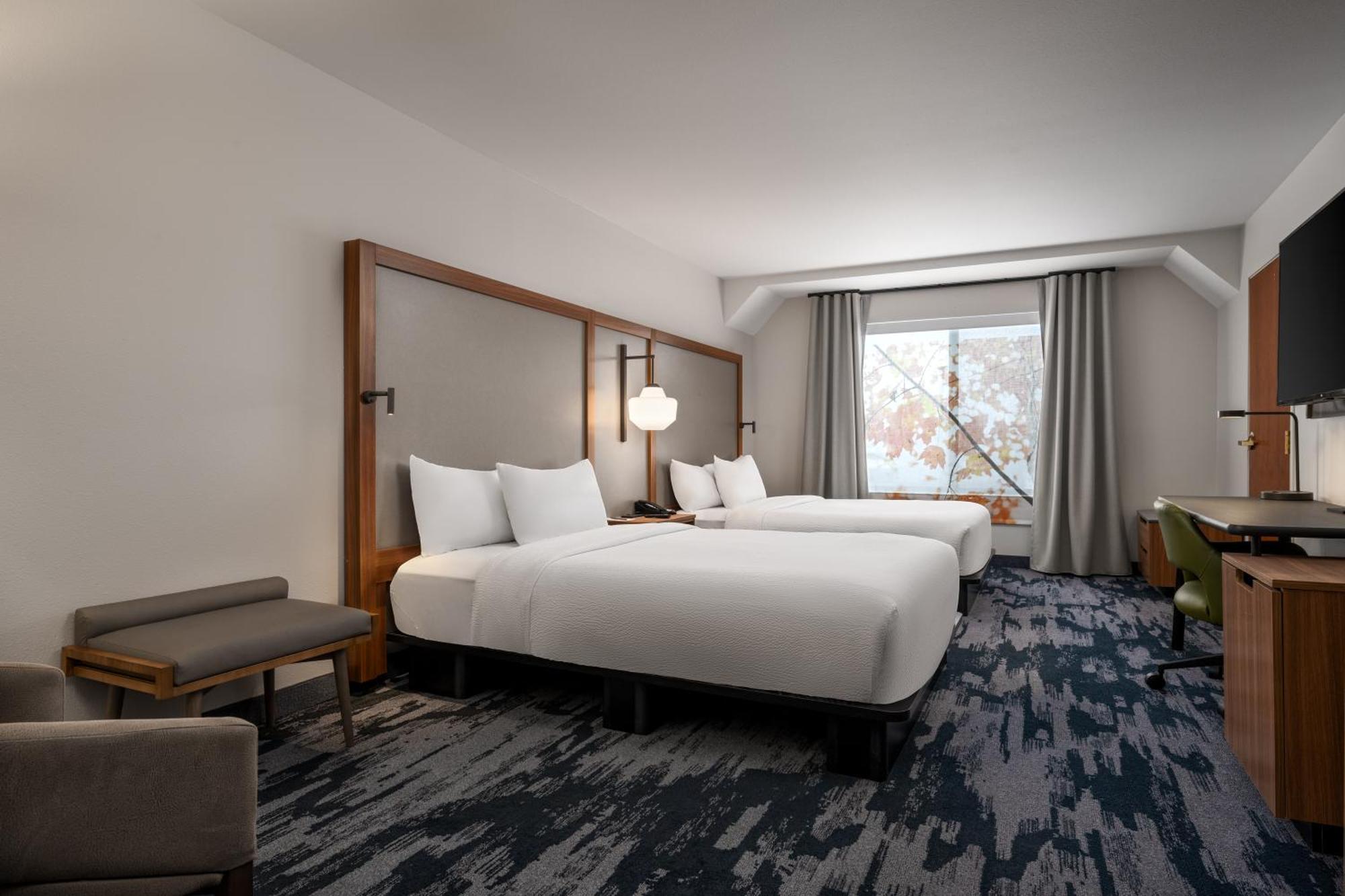 Fairfield By Marriott & North 3*