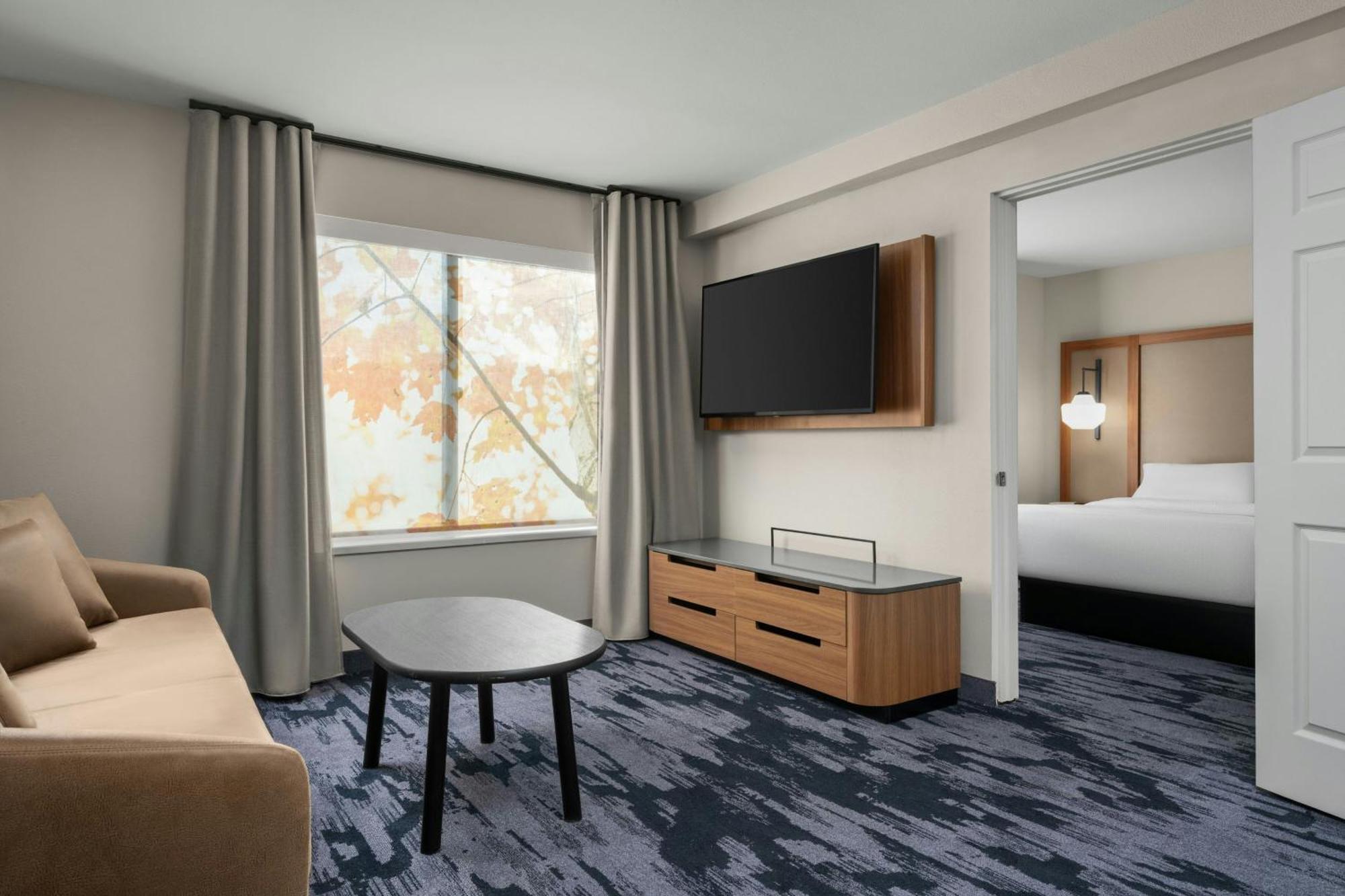 Hotel Fairfield By Marriott & North
